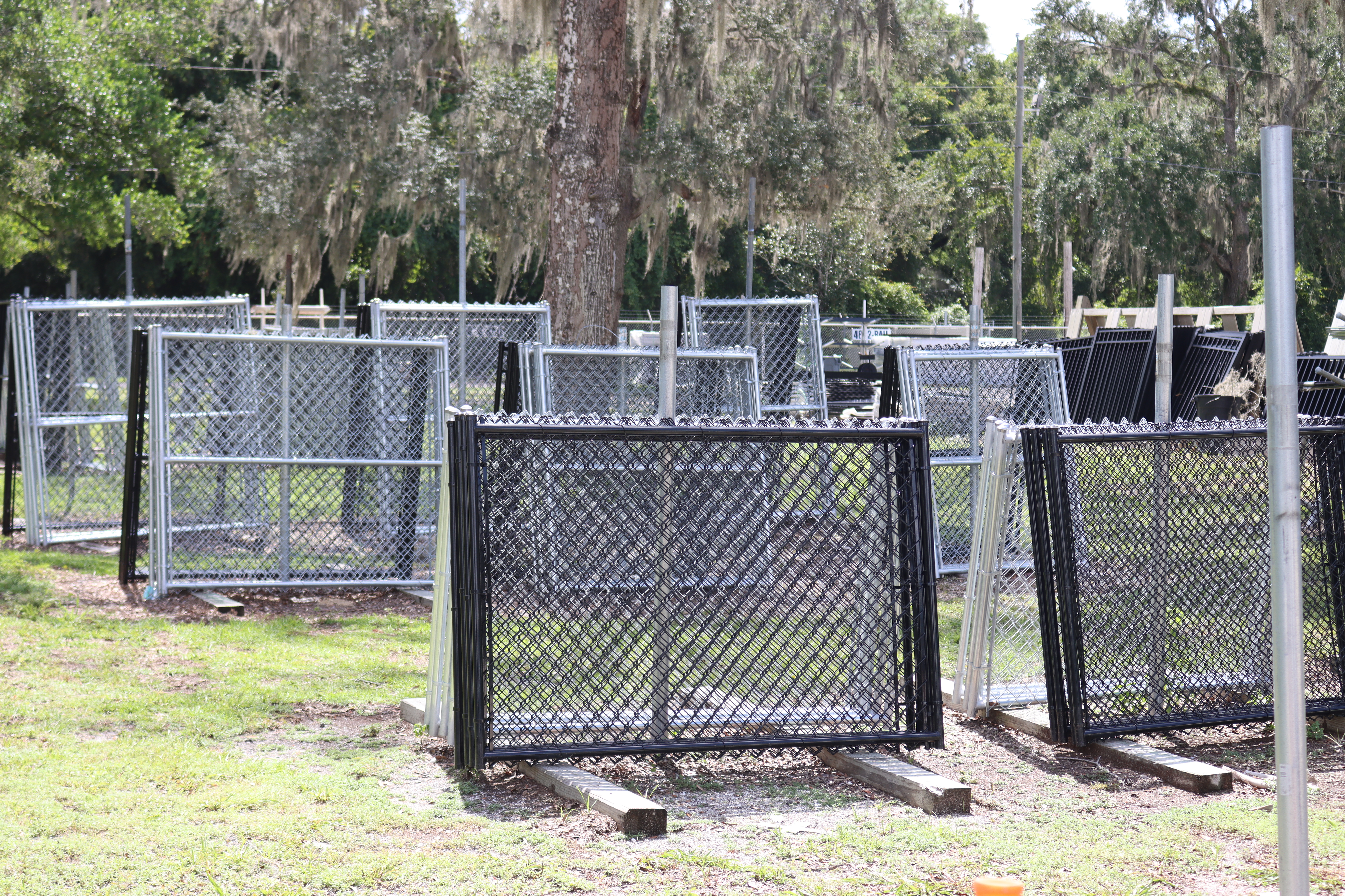 Aluminum fencing emily