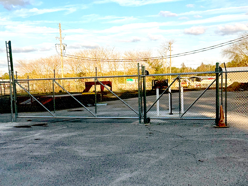 Aluminum fencing emily